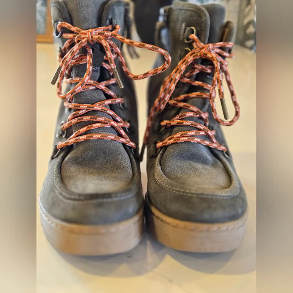 Sofft Underlyn wedge boots size 8 excellent condition - Picture 3 of 13